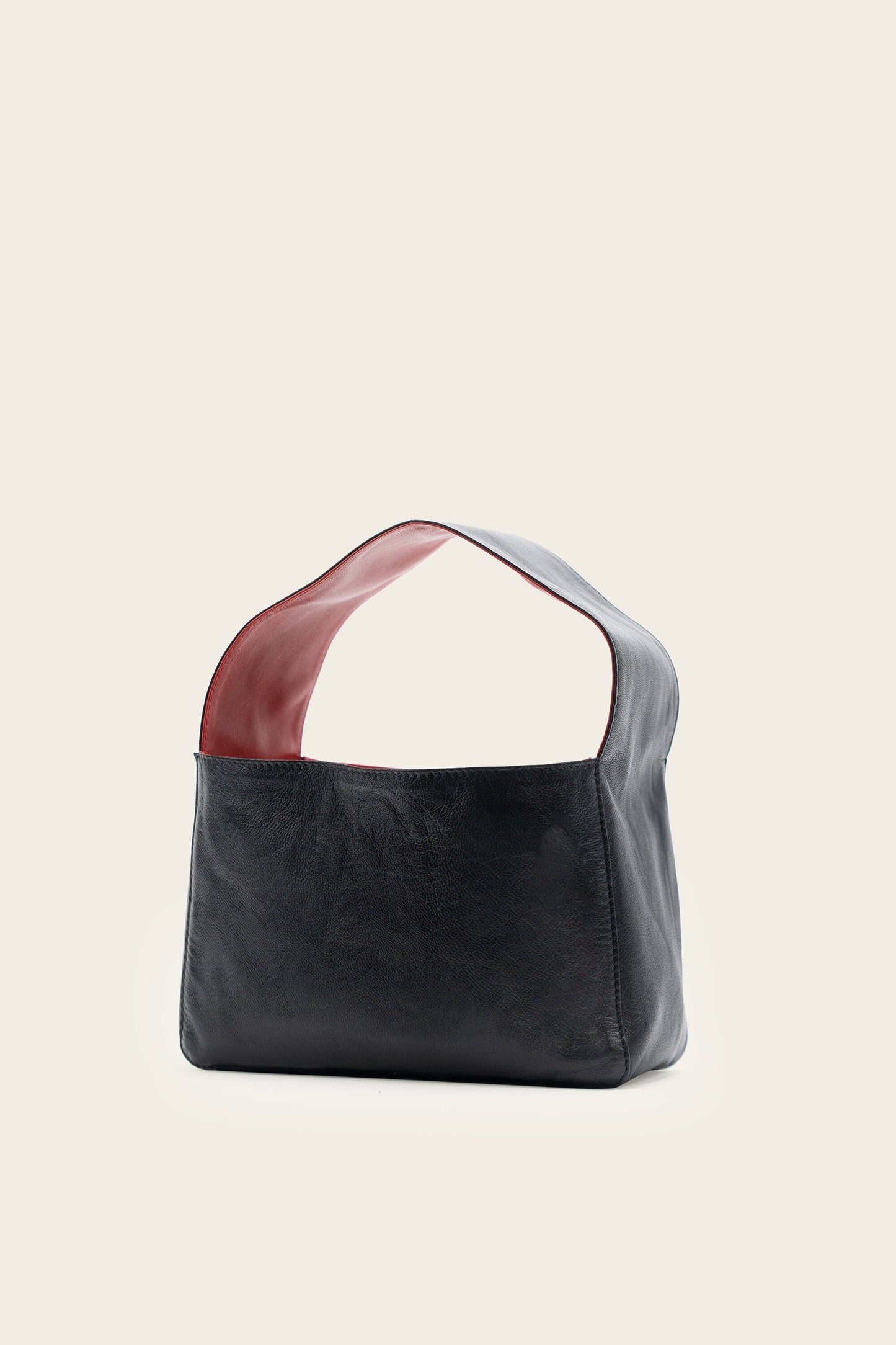 Bento Handbag in Reversible Black and Red